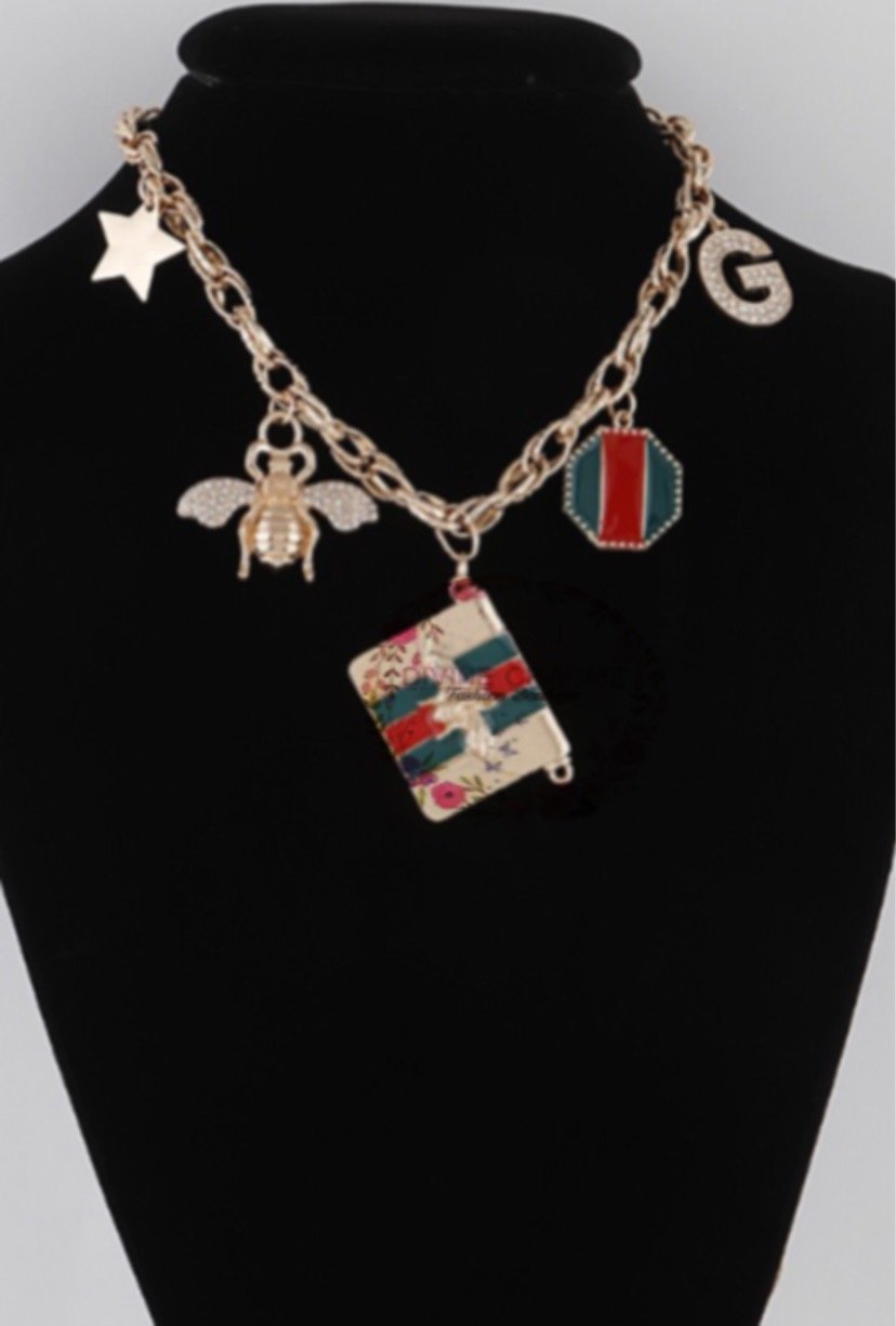 Image of Chunky Bee Charm Necklace 