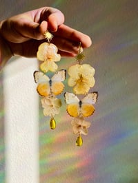 Image 5 of ✨💛Pansy Hydrangea Butterflies💛✨