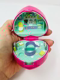 Image 4 of Polly Pocket vintage lot de 3 petites boites baguiers vides avec 1 personnage