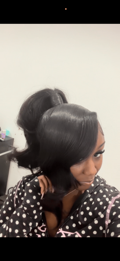 Image of 13x5 28 inch body wave frontal 