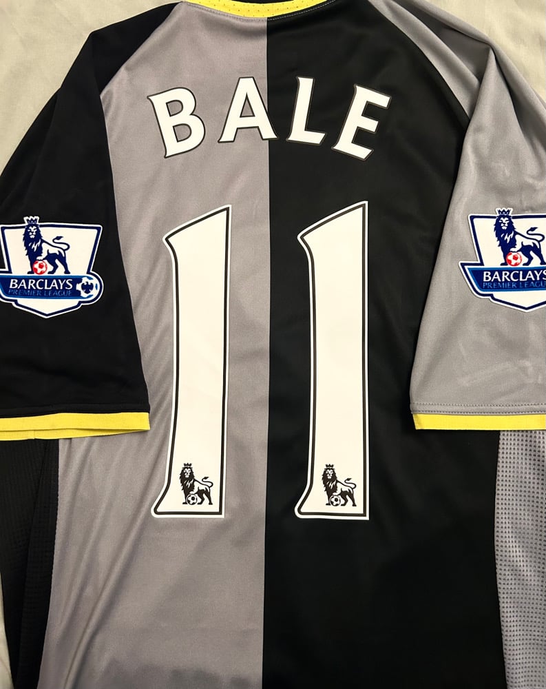 Image of Tottenham Hotspur “BALE 11” 2012/13 Third Shirt + PL patches (L)