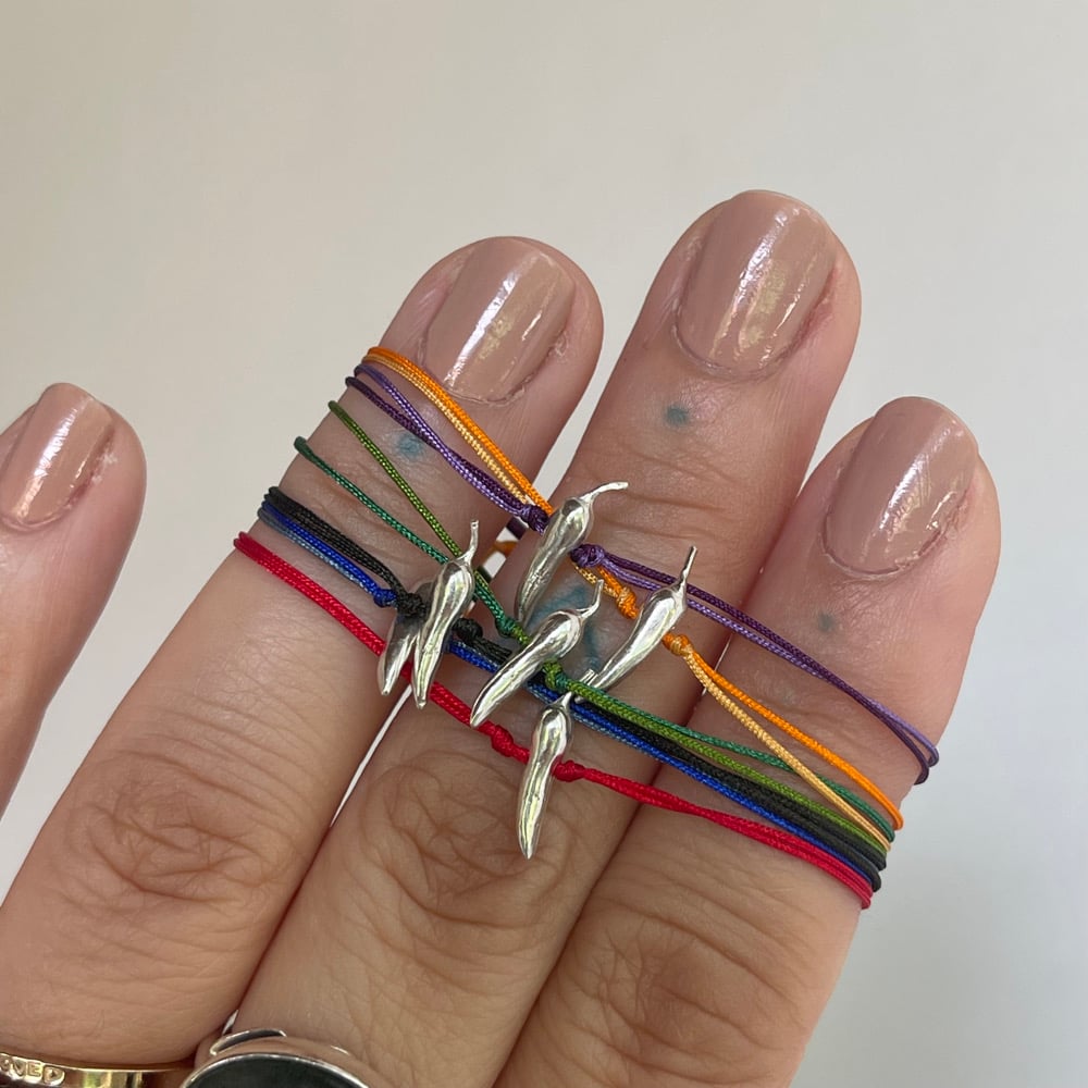 Image of the chili bracelet