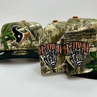 Image 3 of New Era 9Fifty A-Frame Pre Curved Real Tree Texans 🤘
