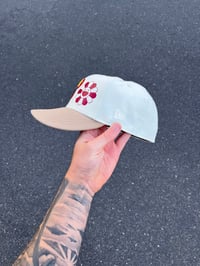 Image 2 of BROWN BRIM OFF WHITE PHILADELPHIA PHILLIES CUSTOM FITTED CAP