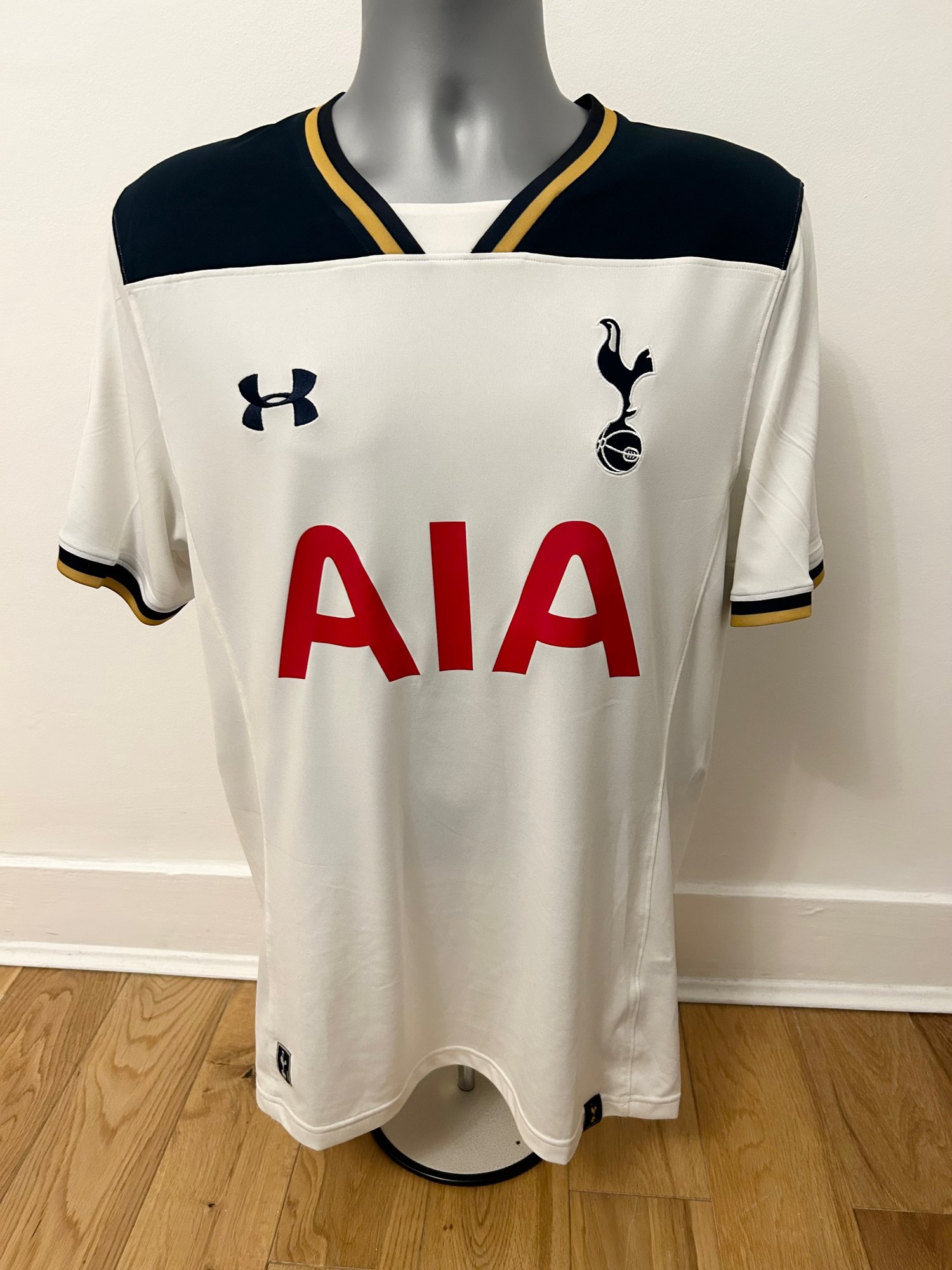 Image of Tottenham Hotspur “KANE 10” 2016/17 Home Shirt + PL patches (L)