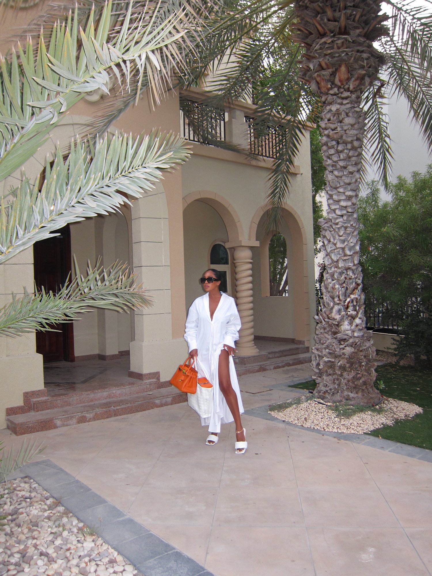 Image of OVERSIZED LONG WHITE SHIRT DRESS WITH SLIT (M)