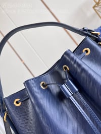 Image 10 of LV Neo Epi Leather