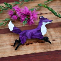 Violet - mini fox brooch 