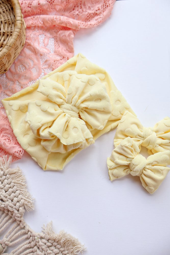 Image of BUTTER YELLOW DAISIES