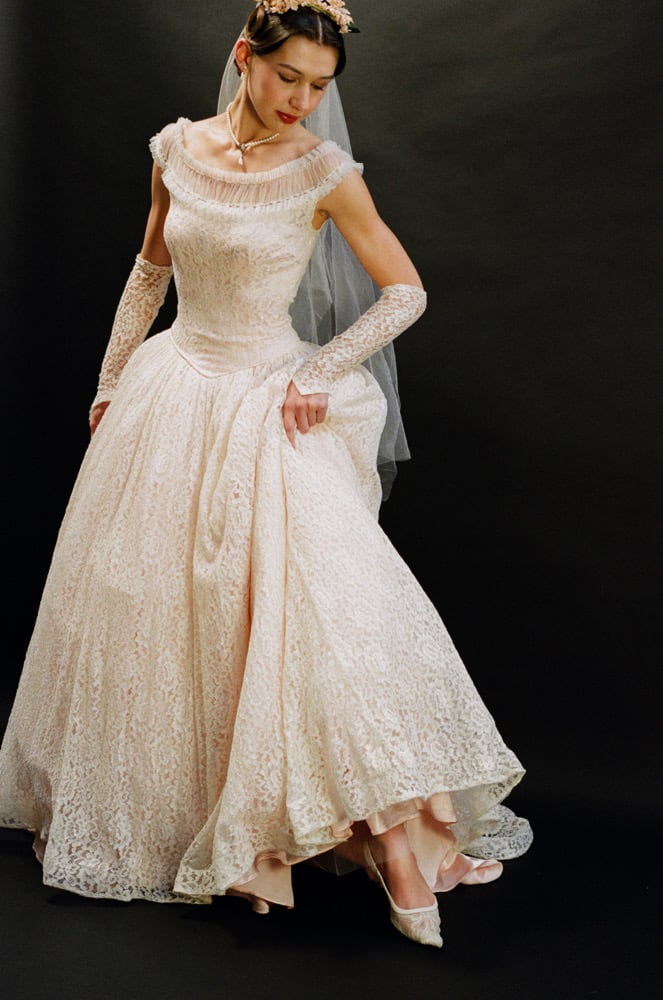 1950s Blushing Bride | Estelle Amore 1950s Blushing Bride | Estelle Amore