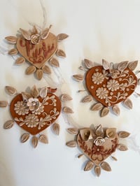 Image 3 of Gaytan Corazon Rojo