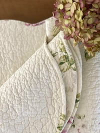 Image 4 of Boutis fleuri