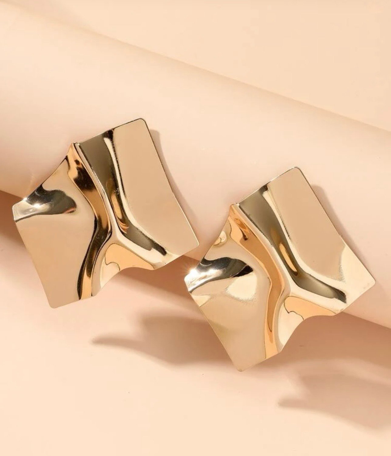 Image of Chic B Gold Earrings 