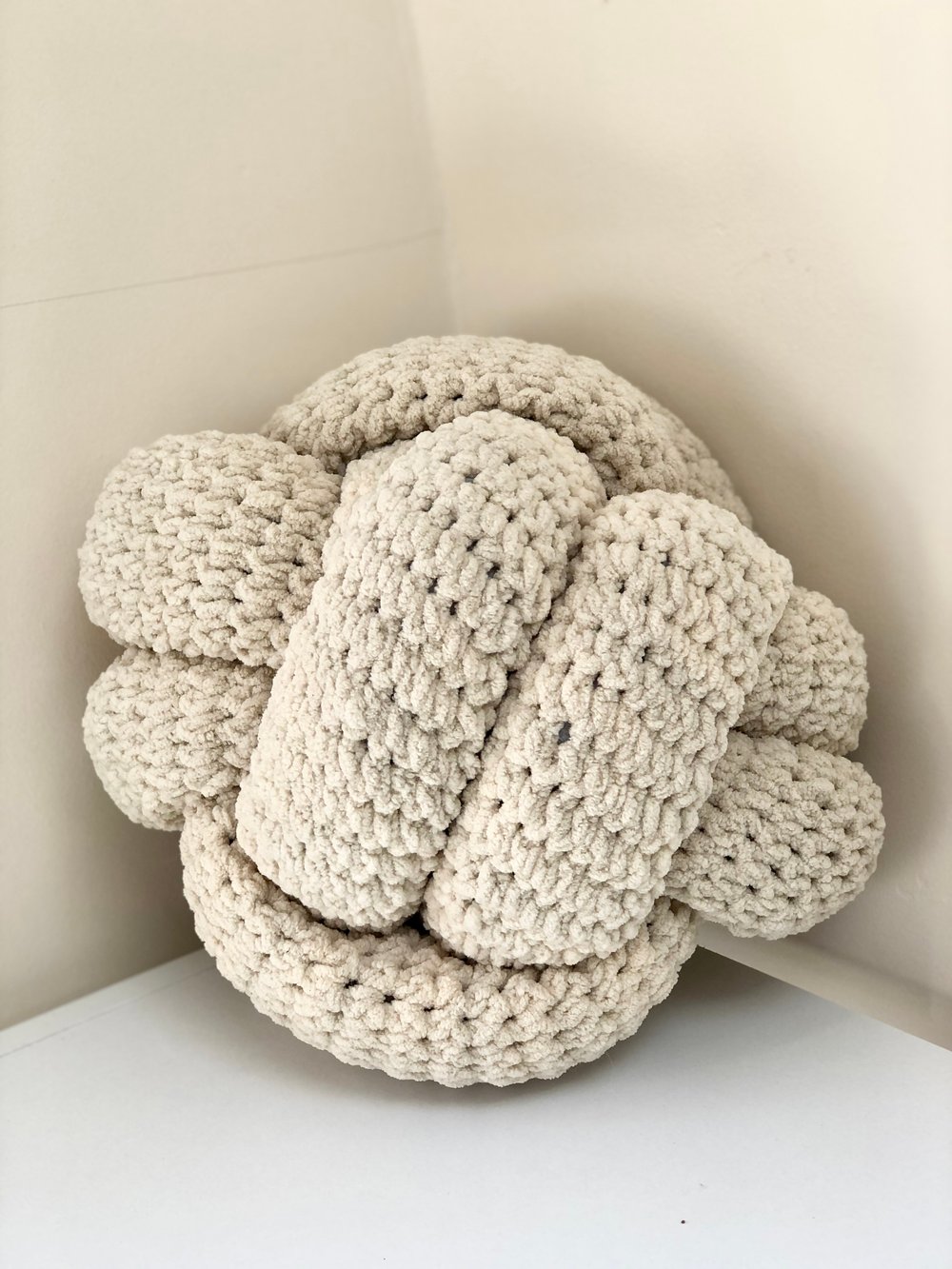 Image of knot cushion