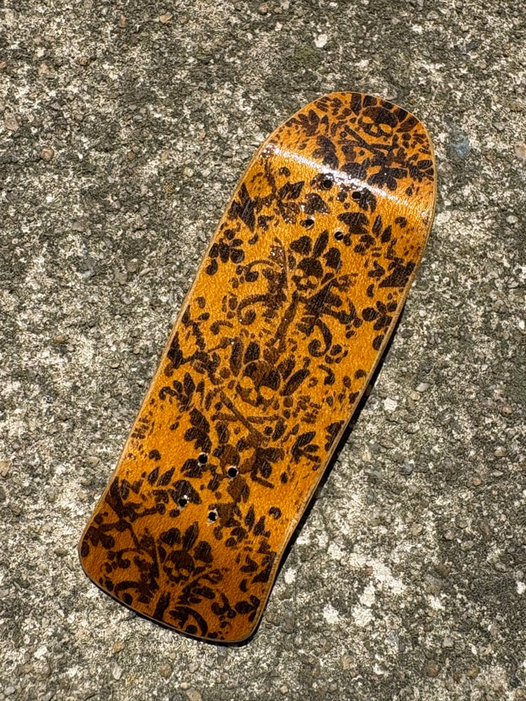 Skull and Bones lazer decks