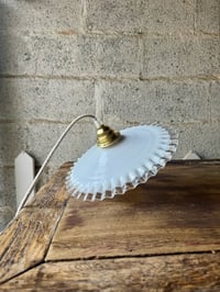 Image 1 of La baladeuses à la jolie opaline blanche dentelée ✨ 