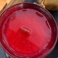 Image 5 of honeydew magnolia scented glass candle