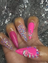 Image 8 of  Pink queen, Stiletto gel press on nails  