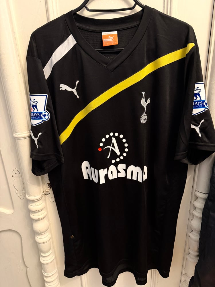 Image of Tottenham Hotspur “MODRIĆ 14” 2011/12 Third Shirt + PL patches  (L)