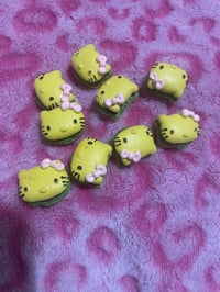 Hk burger charm