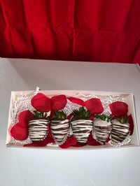 Image 3 of Chocolate Covered Strawberries (Available 2/14)