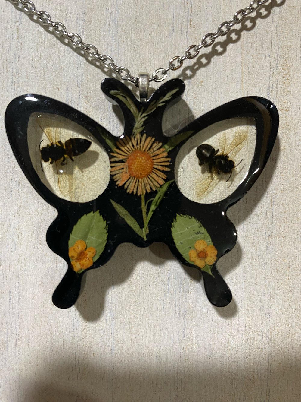 Butterfly bee pendant 