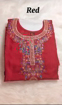 Image 4 of Pakistani Kurtha Set with Organza Shawl - Design #17