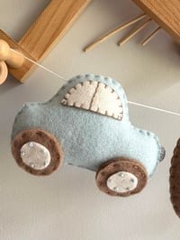 Image 2 of Car Name Garland - Hamptons