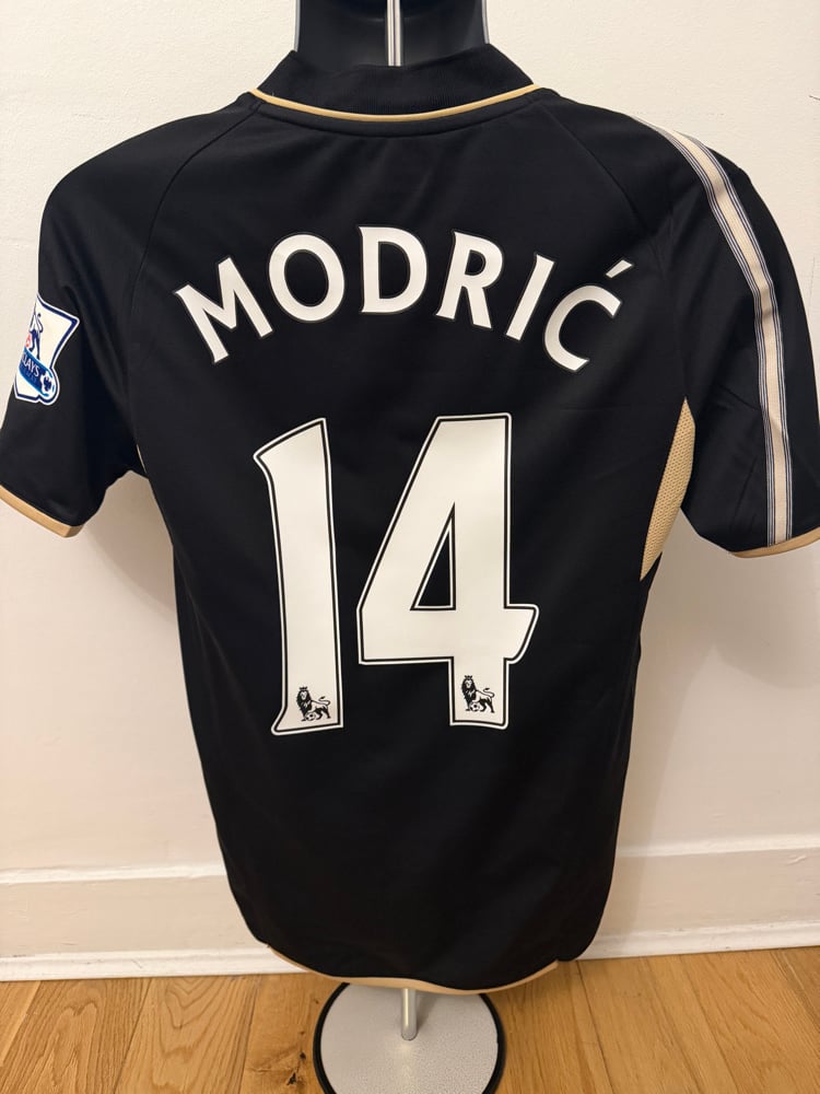 Image of PRE ORDER: Tottenham Hotspur “MODRIĆ 14” 2008/09 Third Shirt + PL patches (M)