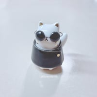 Image 2 of Gojo Cat Ceramic Figurine 2 (discount price due to imperfection) 