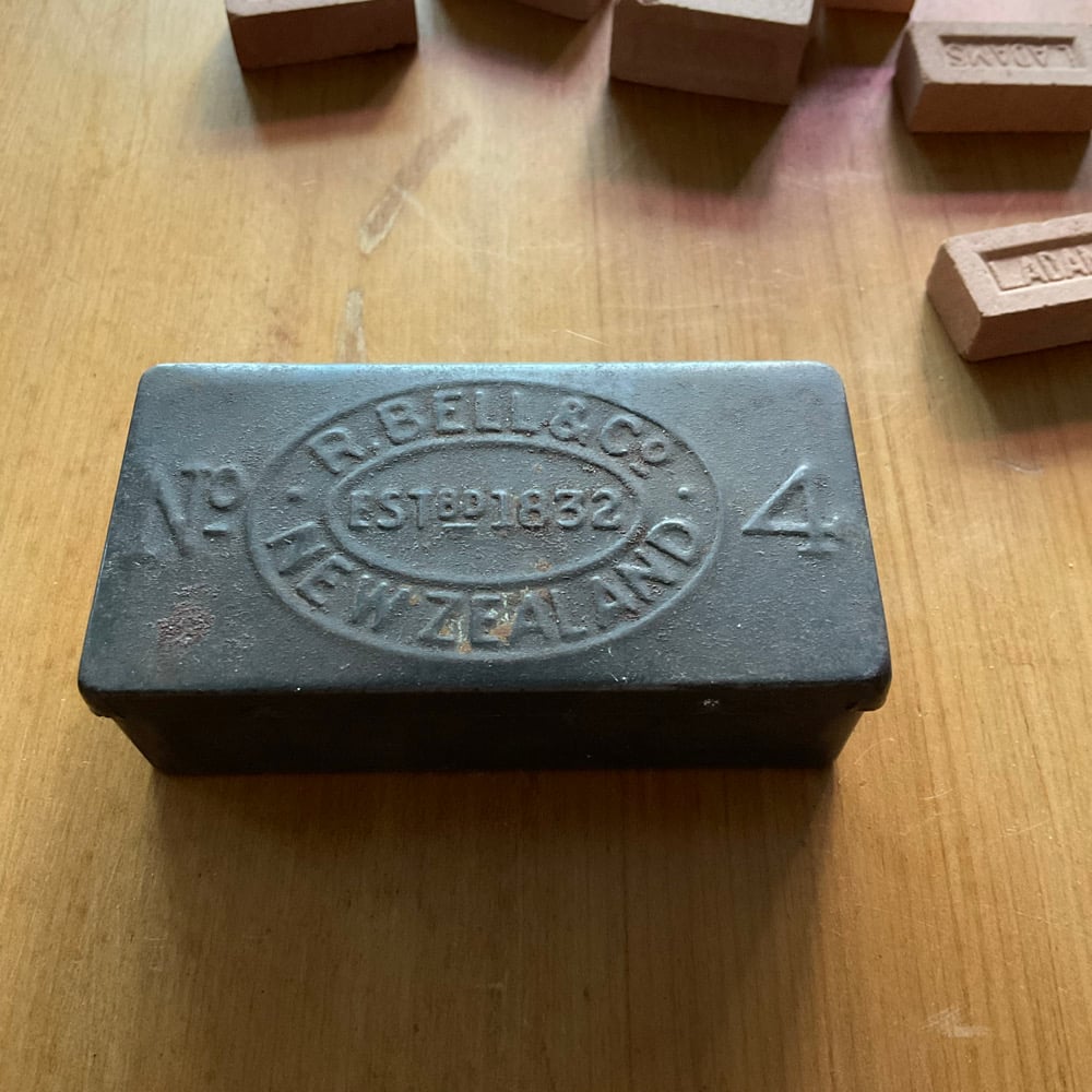 Image of Kiddibricks & Vesta Tin set no.2