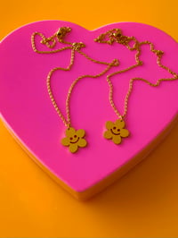 Image 1 of SMILEY DAISY NECKLACE 