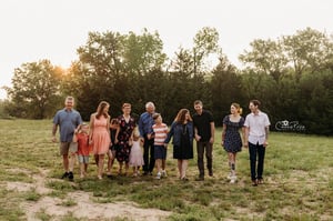 Image of Cyber Monday Extended Family Session! 
