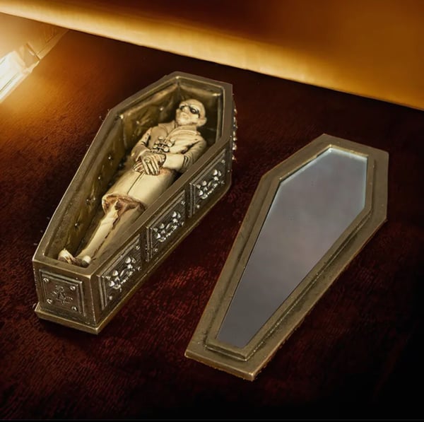 Image of Nosferatu w/ Coffin Box Mirror