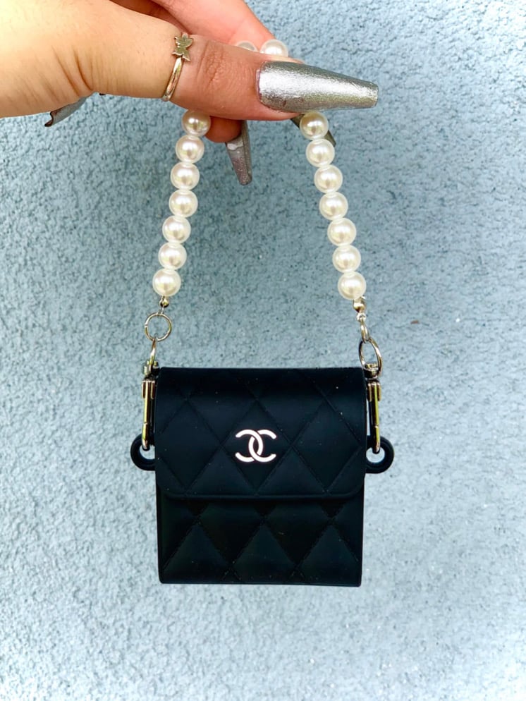 BLACK CHANEL PURSE AIRPOD CASE | Clutch Baddies