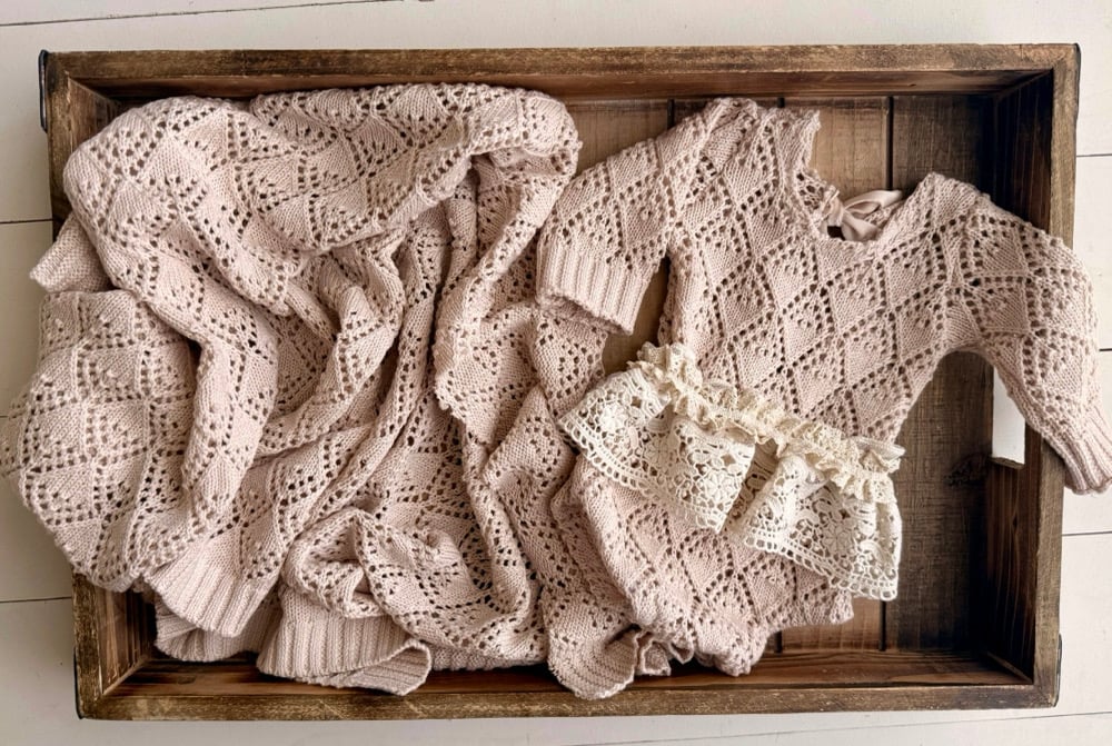 Image of oatmeal textured set