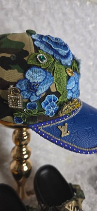 Image 4 of Blue & Camo Crocs, Speedy & Hat