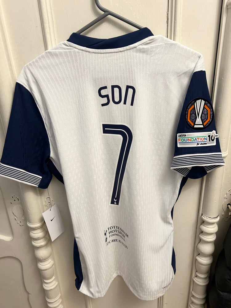 Image of Tottenham Hotspur “SON 7” Vaporknit 2024/25 Home Europa Final Shirt (M)