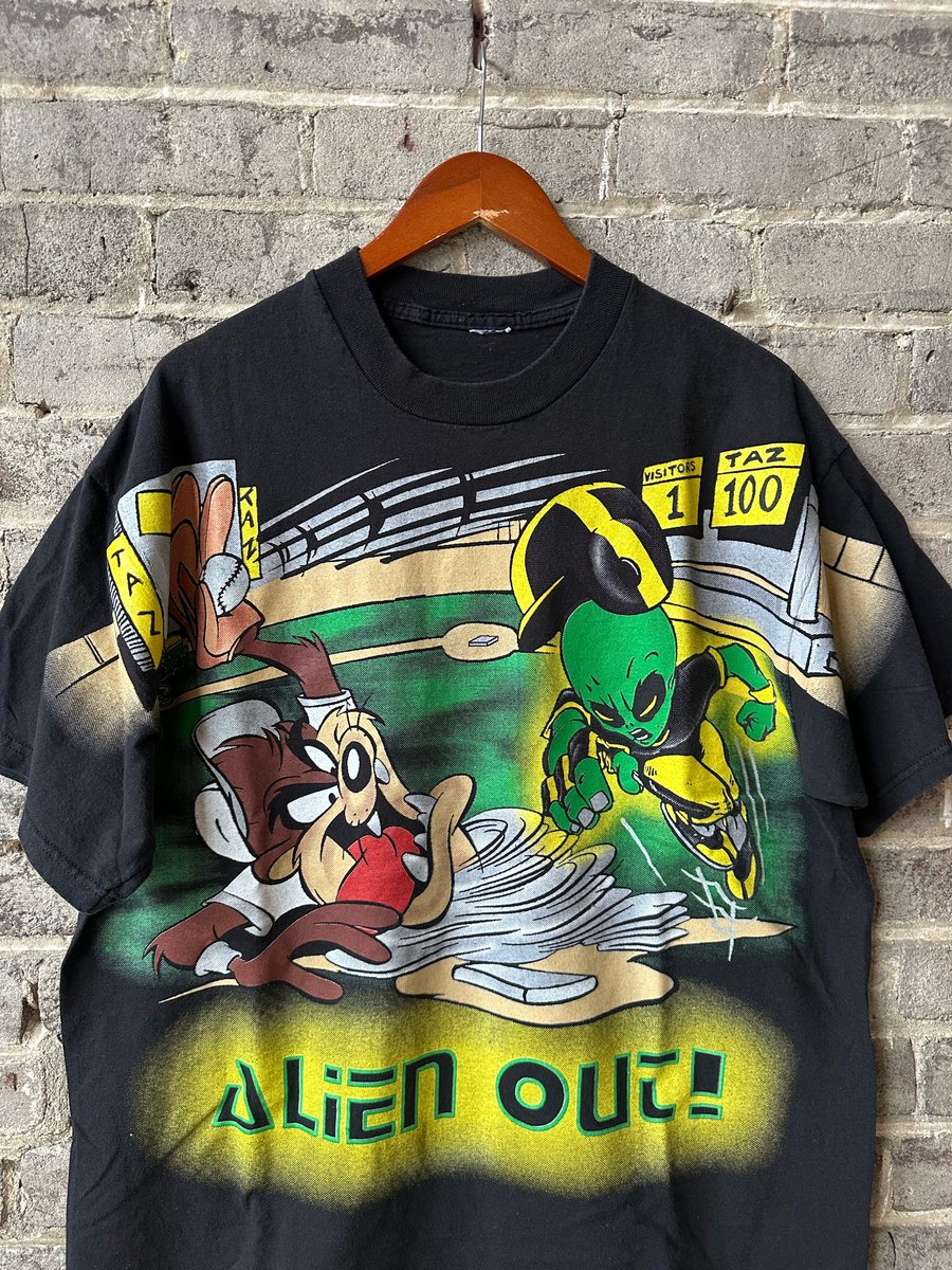 Image of 90s Vintage TAZ - ALIEN OUT! Cartoon Tee, SIZE: XL