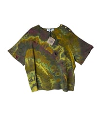Image 2 of ♻️ UPCYCLED 2X Vintage Silk Top in Bold Agate Ice Dye