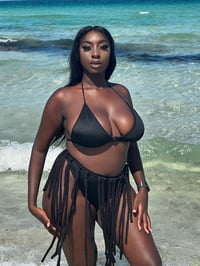 Image 2 of Classic black