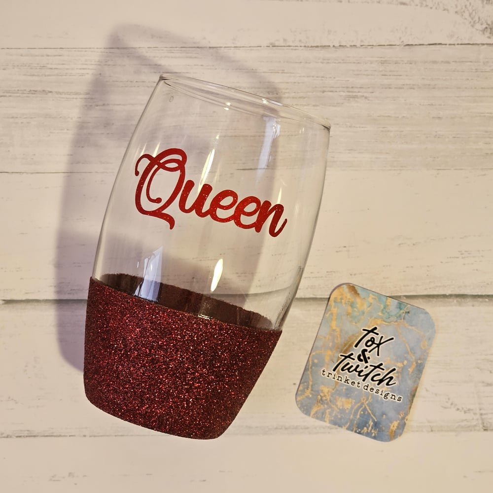 Image of Queen Glitter Glass