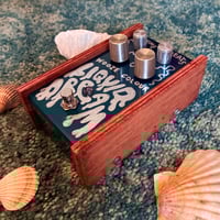 Image 3 of Liquid Dream - Lofi analogue noisy delay 