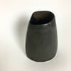 Vase noir satin ouvert