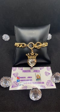 Image 2 of Queen Charm Set 