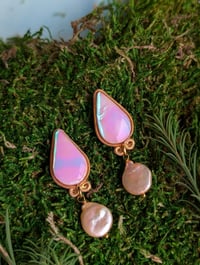 Image 2 of Opalescent Teardrop III
