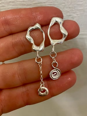Image of Spiral ‘O’ earrings 