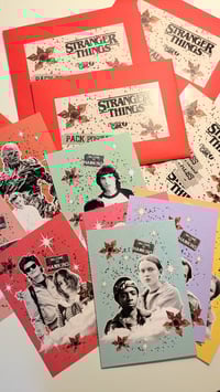 Image 1 of Pack de 10 Postales de los personajes de Stranger Things 