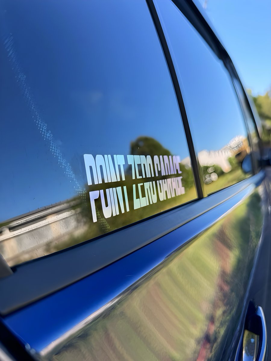 Solid split sticker | Point Zero Garage