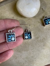 Image 6 of Blue Daisy Combo